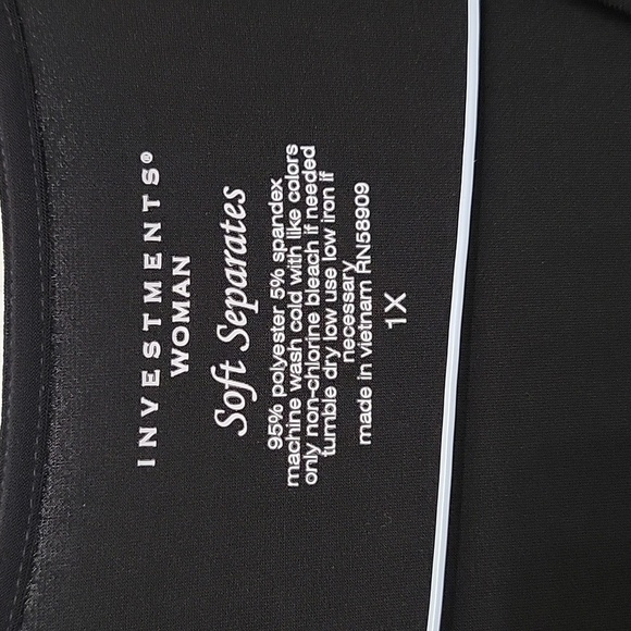 Investments Woman Soft Separates, Size 1X Black Mid-Length Sleeved Dress, EUC - Picture 4 of 10